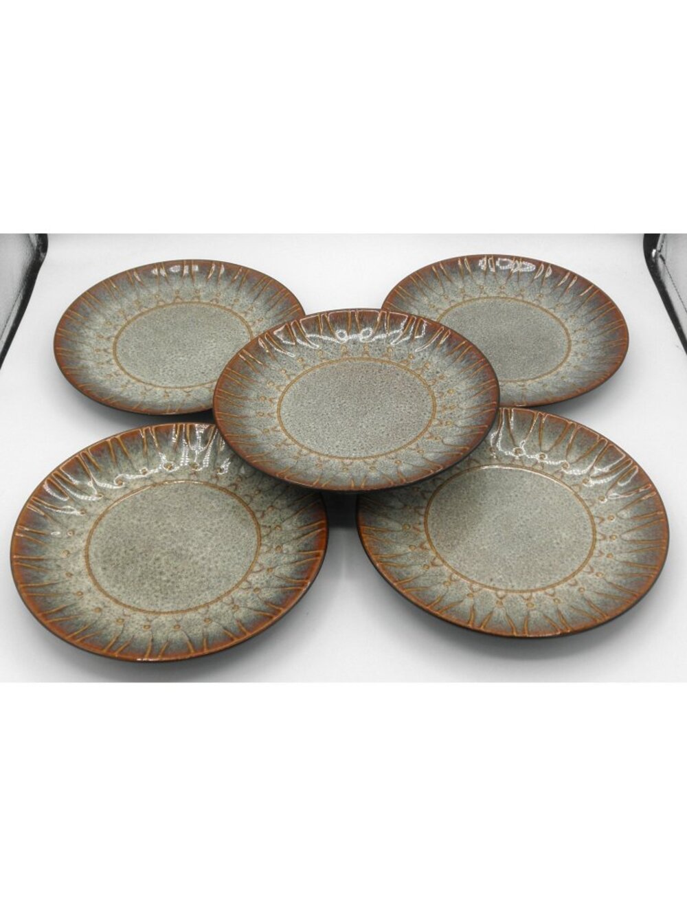 LGA168 by Laurie Gates 8 Inch Salad Plates Set of 5 Pattern Code: LGA168 - Picture 1 of 6